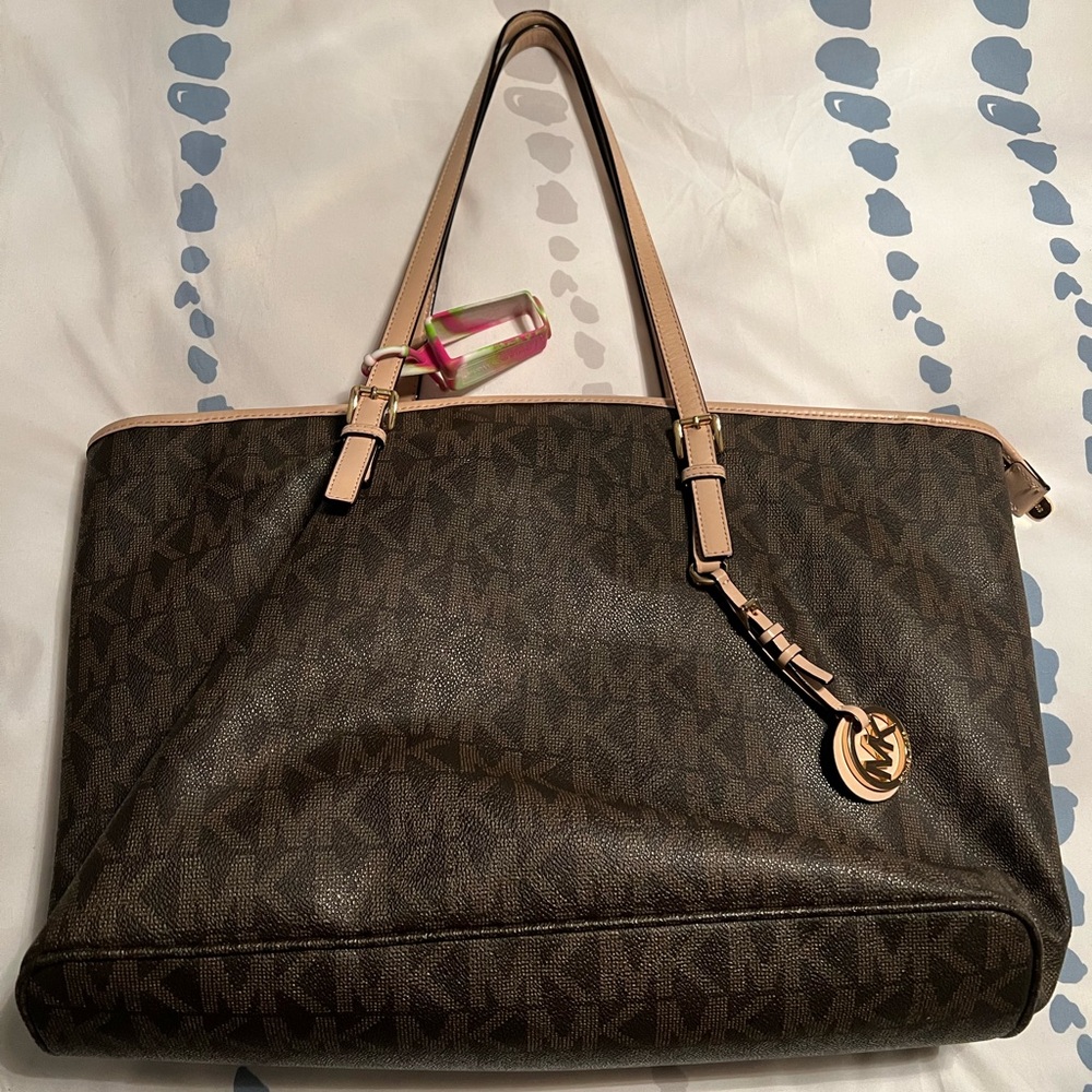 Michael kors purse
